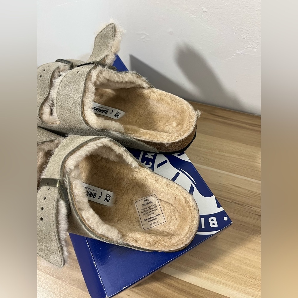 Arizona Shearling
Suede Leather - Picture 5 of 7